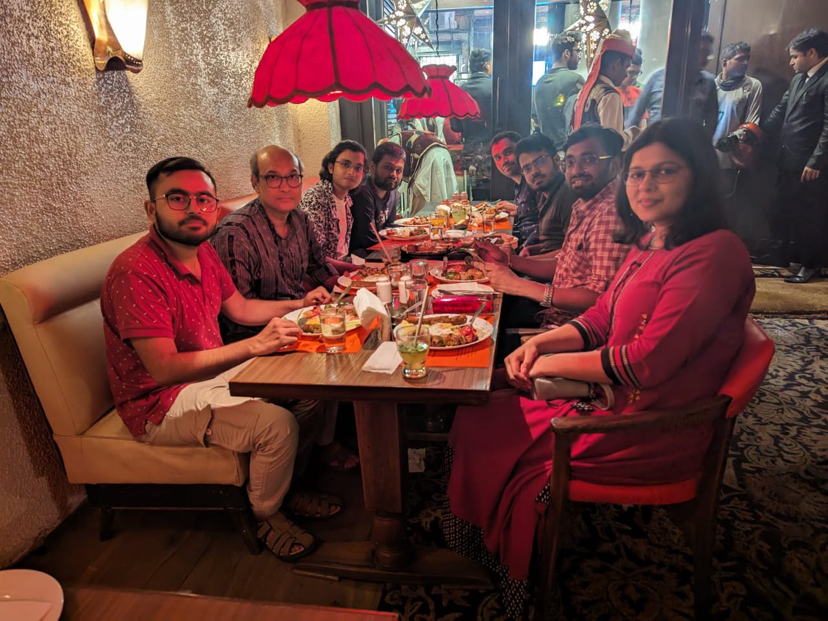 SpinLab_IISERK's tweet image. Celebrating at Peter cat! Honoring Spin lab&apos;s three brilliant graduates: 2 PhDs and 1 Master&apos;s. Thanks to Prof. Rangeet Bhattacharyya for the thoughtful pen gifts. Here&apos;s to new journeys and many more successes! #graduation #phd #masters #celebration