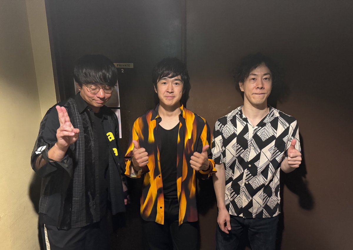 Ryota_Fujimaki's tweet photo. 【ありがとうございます🎸】
やついフェスに初出演させて頂きました。
サーキットならではの回遊しながらも音楽を楽しむお客さんの空気が本当最高でした！
僕も久しぶりのスリーピースめちゃくちゃ気持ち入ったし、ほんと楽しかったです！
やついさん、そしてご来場のみんなありがとうございました‼️ https://t.co/gcaQZGbytl
