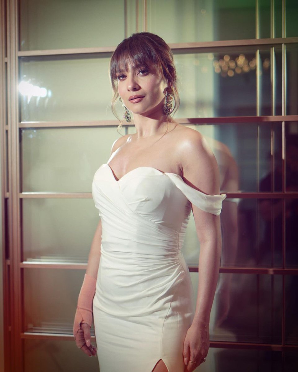 mid_day's tweet photo. Ankita Lokhande effortlessly turns heads in a stunning dress!
#ankitalokhande #ankitalokhandejain #ankitalokhandefans #actress #beauty #fashion #entertainment #bollywood https://t.co/B17S7HTRoN