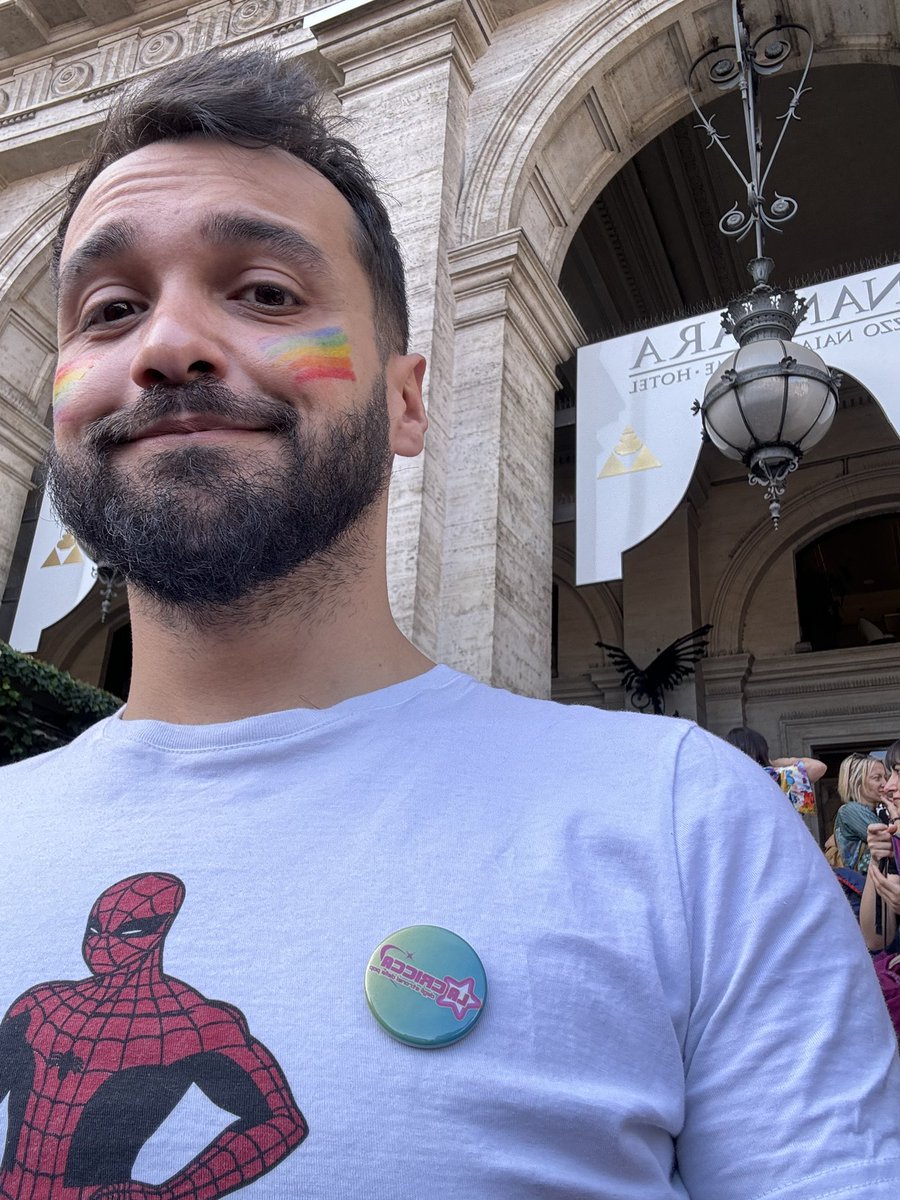 IlNovelli's tweet image. Ogni anno sempre più bello. Grazie per chi ci è stato, per chi è passato per un saluto, per l'affetto, la bellezza e la felicità che ci avete donato. #RomaPride 🏳️‍🌈