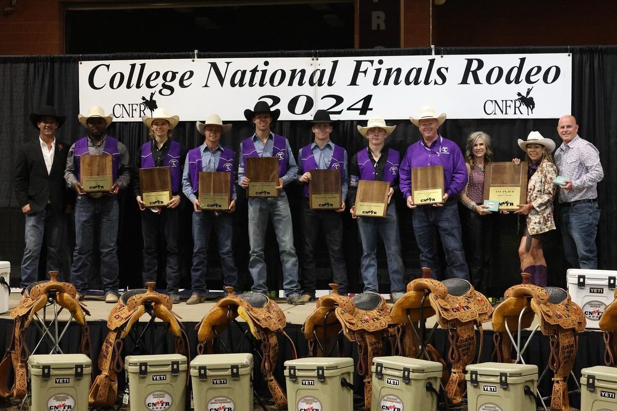 TarletonState's tweet photo. NATIONAL CHAMPIONS! 🏆

Tarleton State men’s rodeo took home top honors at CNFR tonight, with Gus Gaillard earning the individual saddle bronc riding title. 

On the women’s side, the Texans were reserve team champions. 

Congratulations, @TSURodeoTeam 🎉 https://t.co/yquZrycezv