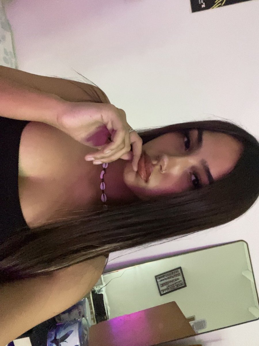 BriOvelar's tweet photo. me amo 😘😘😘 #leonina https://t.co/IosVNj3YHi