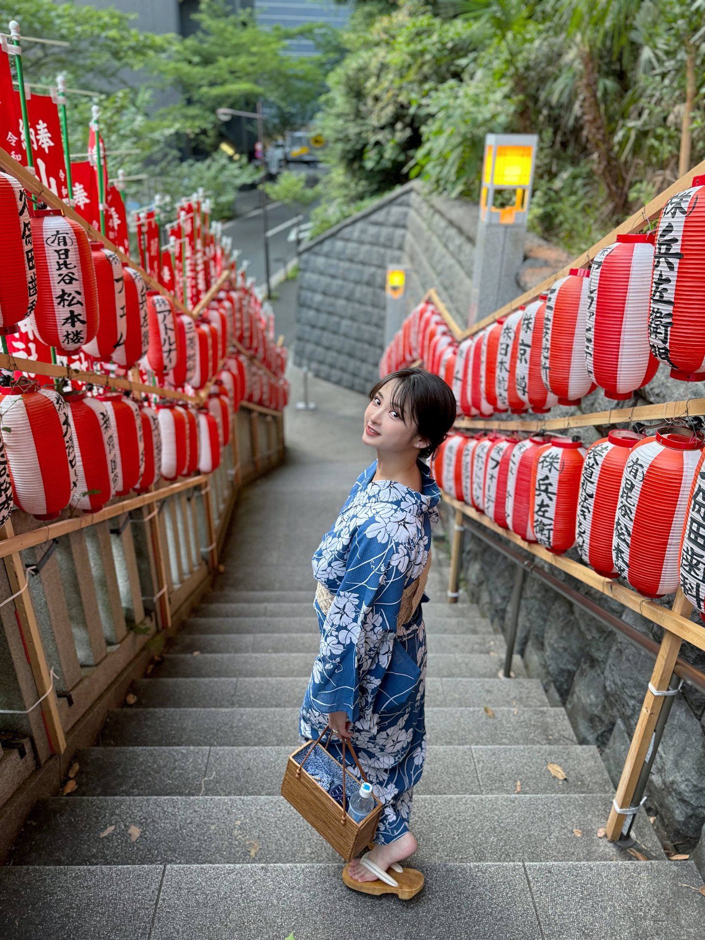 最終値下げしました。 別染 竺仙 袷小紋 卵色に海老茶、柳葉裏 茶席に 2025新作 竺仙浴衣 お仕立代込み価格 送料無料 ゆかた 松煙染小紋 女性