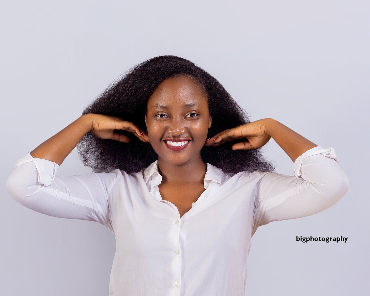 SaviourLastborn's tweet photo. It's yet another year to achieve goals💖
Happy birthday to me🎊
#birthday https://t.co/vwmnlC27Th