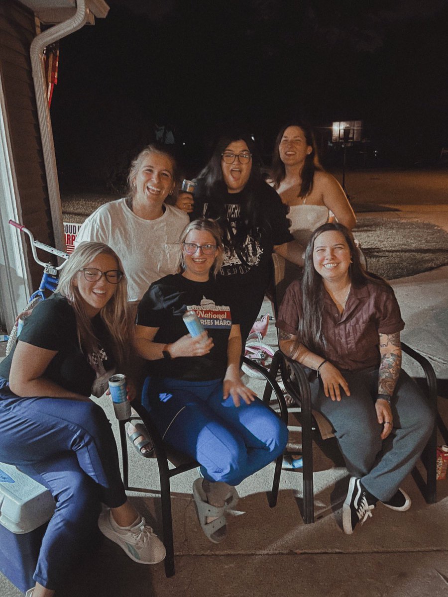 kfdawg's tweet photo. you should be worried bc we probably talked about you tonight 🔮🤭 https://t.co/JCRCJizoaU