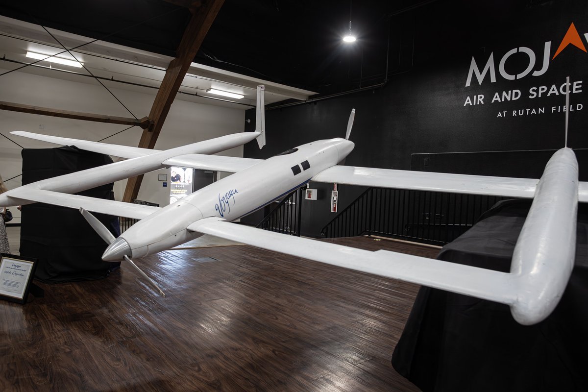 ShorealoneFilms's tweet photo. (2) Coverage from the Dick Rutan Memorial at @ MHV Celebrating an Extraordinary Life! Feat. A model of the historic, world record holding #Voyager aircraft. Not sure but this model looks like it flew at some point. ##DickRutan #Scaled #AvGeek 06-15-24 https://t.co/eoOipahguw