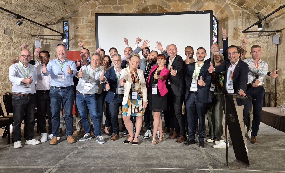 agence_impact's tweet photo. Membre du cluster numérique occitan depuis 3 ans, nous sommes ravis de vous partager une nouvelle aujourd'hui.
Notre boss girafon Valentin vient d'être élu au Conseil d'Administration de Digital 113.

👋 Bravo à tous les membres du CA de Digital 113 et notre boss girafon. https://t.co/MMAdhG64zN