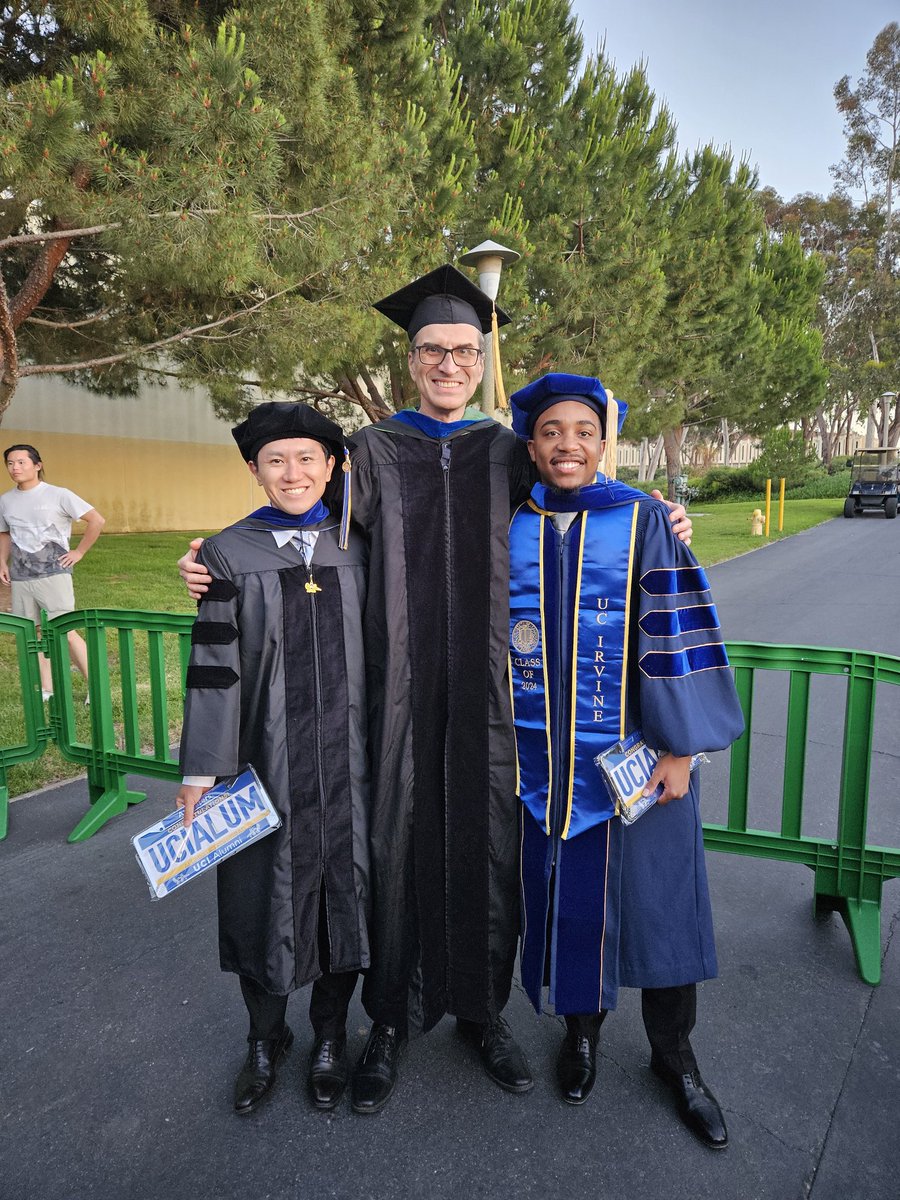 Had the honor of hooding these outstanding PhDs. Congrats and best of luck in your next chapter! <a href="/uci_bme/">UC Irvine BME</a> <a href="/MAE_UCIrvine/">UCI Mechanical and Aerospace Engineering</a> <a href="/UCIEngineering/">UCI Engineering</a>  #UCICommencement