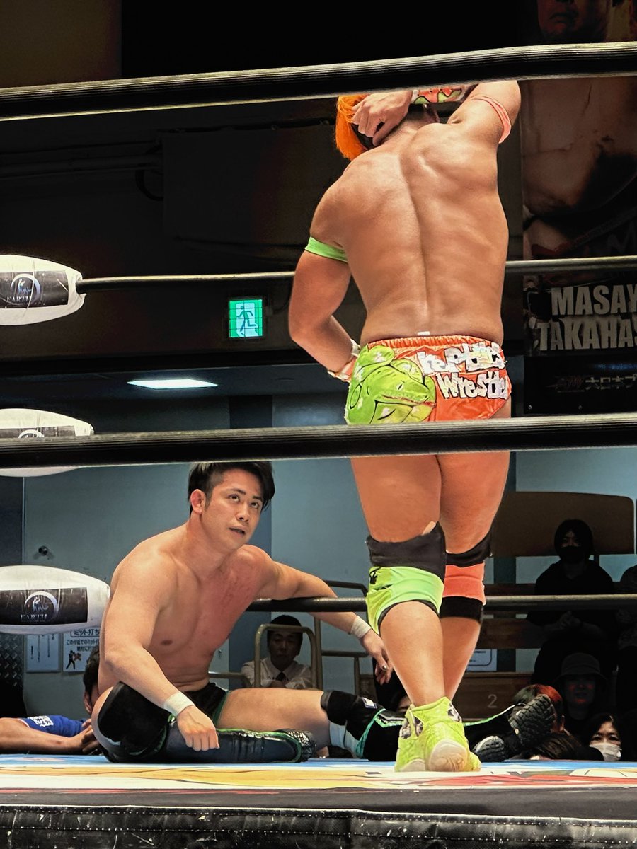 Kuro_sei's tweet photo. 佐藤さんも、関札さんも、
お疲れさまでした！！

#bjw #大日本プロレス https://t.co/ajC434ftBO