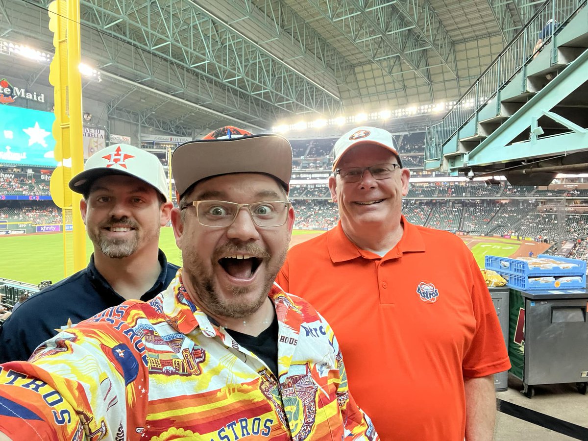 THREE GAMES IN ONE DAY! Astros, Dynamo &amp; Dash! - Johnny Falstaff - Fathe... youtu.be/EHdyfn53yuM?si… via <a href="/YouTube/">YouTube</a>