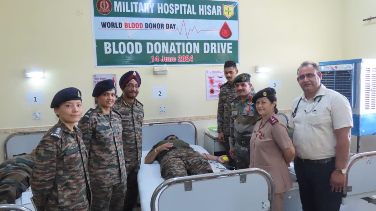 SWComd_IA's tweet photo. ONCE A BLOOD DONOR, ALWAYS A LIFE SAVER

Celebrating the #WorldBloodDonor's Day,  #DotOnTarget Division of #SaptaShaktiCommand organised a #BloodDonation drive on 14 Jun in which 56 units  of blood was donated by troops and families of #HisarMilitaryStation. 

#donatebloodsavelives
#IndianArmy
#SaptaShaktiCommand 
#DotOnTargetDivision 
@adgpi