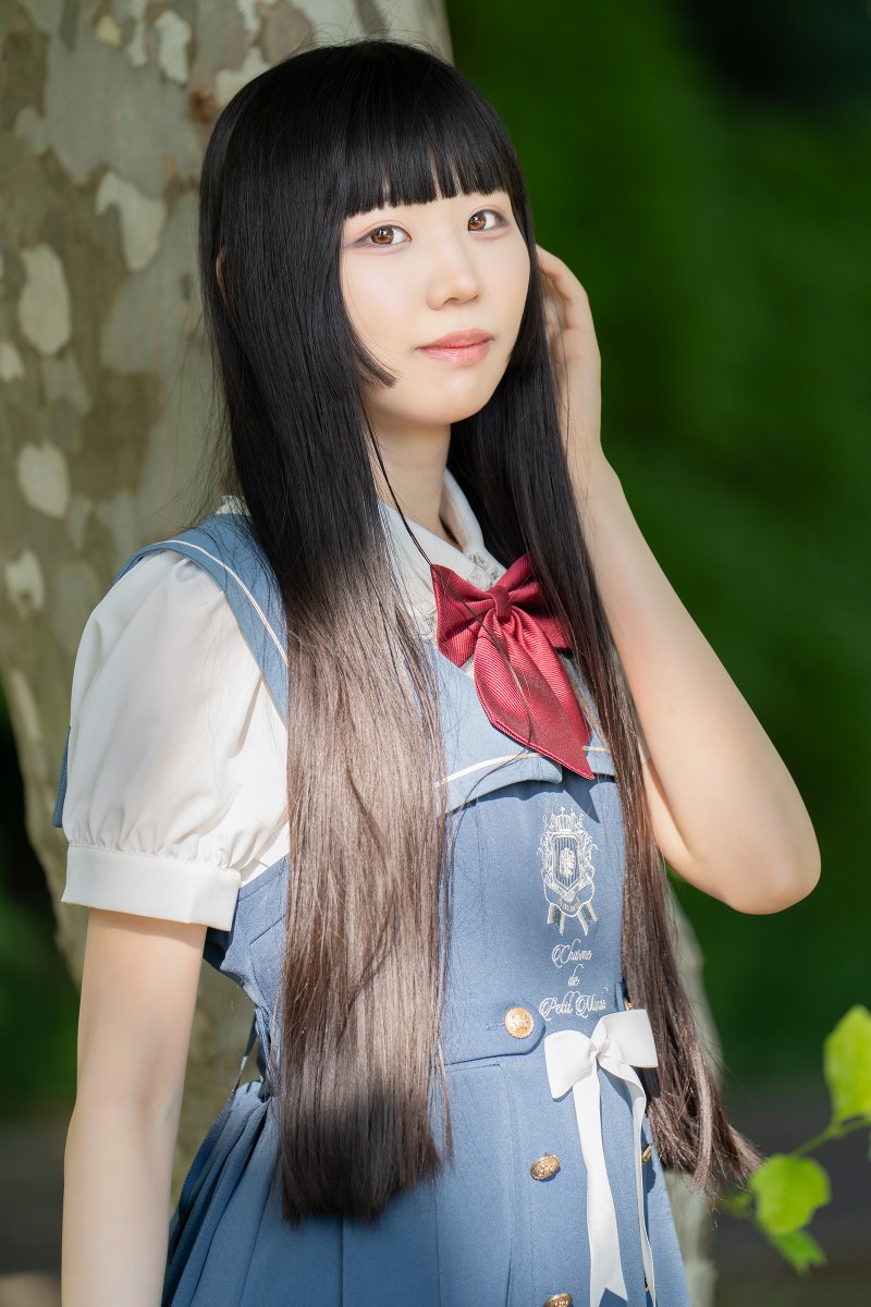 bronze_photo's tweet photo. model:きじたん
@kijitan111

黒髪ロング美少女とAmabelの相性いいですね！😸

#Amabel
#ポートレート　
#カメラマンさんと繋がりたい 
#写真好きな人と繋がりたい
#ファインダー越しの私の世界ᅠ
#portrait
#portraitphotography
#ポートレートしま専科 
#木陰ポートレート
#被写体募集中 https://t.co/xz9NN9Vcrv