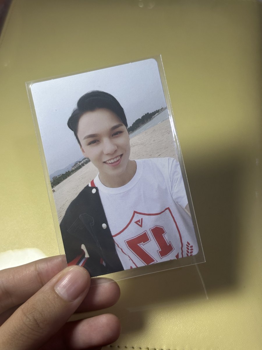 ❀ wts lfb

╰ ୨୧ VERNON GOING SEVENTEEN ALBUM PC

-₱150
- payo/2 days dop
-prio payo
MOS: jnt

💌 reply to claim

t. seventeen svt vernon going seventeen make the seventeen ver photocard pc