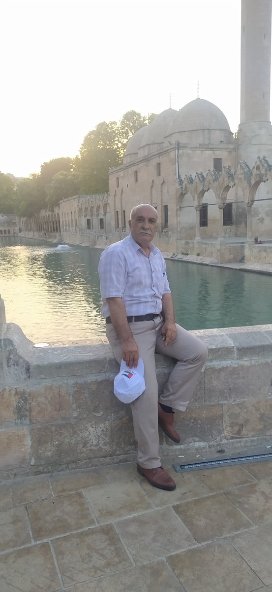 Zulüm ve Adaletsizliğin son bulduğu,
Filistin ve mescid-i Aksanın hürriyetine kavuştuğu,
Coğrafyamızın huzur ve barışa eriştiği,
Bayramlara ulaşma umuduyla,
Kurban bayramınız mübarek olsun.
Selam ve dua ile..