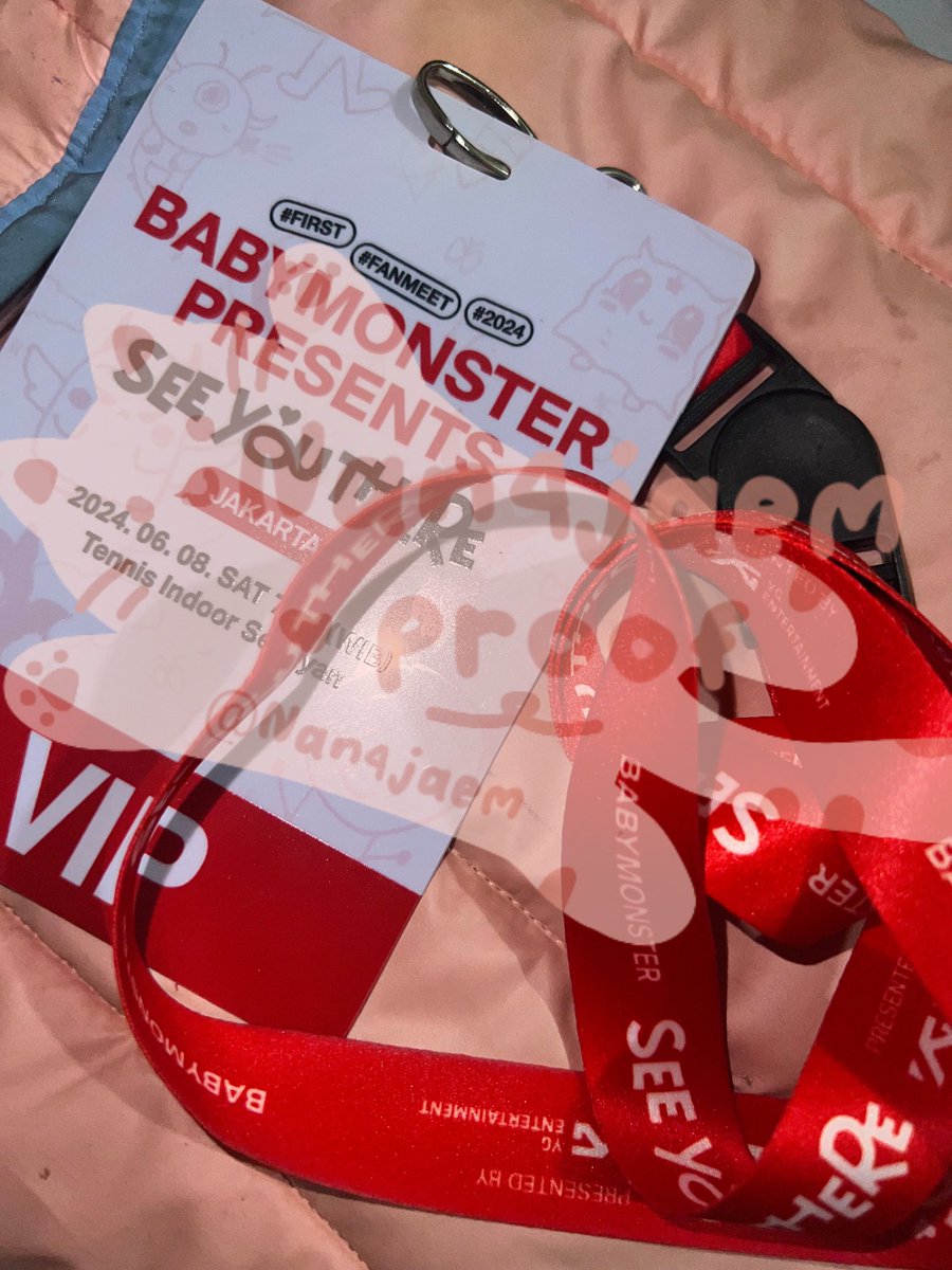nan4jaem's tweet photo. WTS / Want To Sell 

Babymonster fanmeeting "see you there" in Jakarta VIP lanyard. 

 please DM to offer the price 

#BABYMONSTER  #BABYMONSTER_PRESENTS #BABYMONSTERinJAKARTA
#BABYMONSTERinJKT #SEEYOUTHEREinJAKARTA https://t.co/qSdudU75ZZ