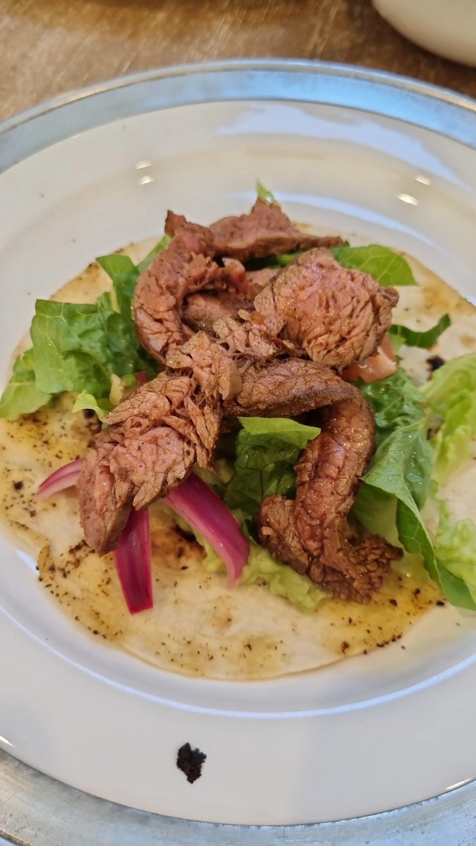0xPlaty's tweet photo. #cryptosoup good ol' tacos with the lads, passionfruit coulis cheesecake and toppin' it off with some espressos https://t.co/8FdKlgqyTI