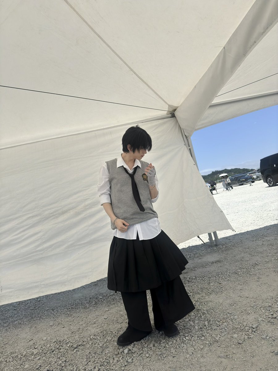 JUSTB_twt's tweet image. [#도염] 더워☀️☀️

#JUSTB #저스트비 #DY
#WeverseConFestival #2024WECONFE