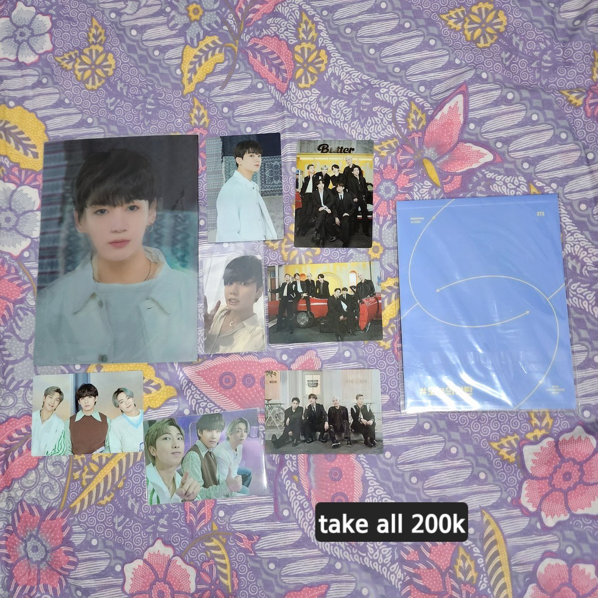 fourmate_id's tweet photo. WTS all about BTS:
📍[take all only] BUNDLE MEMBER:
- Jungkook/JK set
- V/Taehyung set
- Jimin set
- Suga/Yoongi set
📨 DM for detail on what you'll get https://t.co/tmkOayABgp