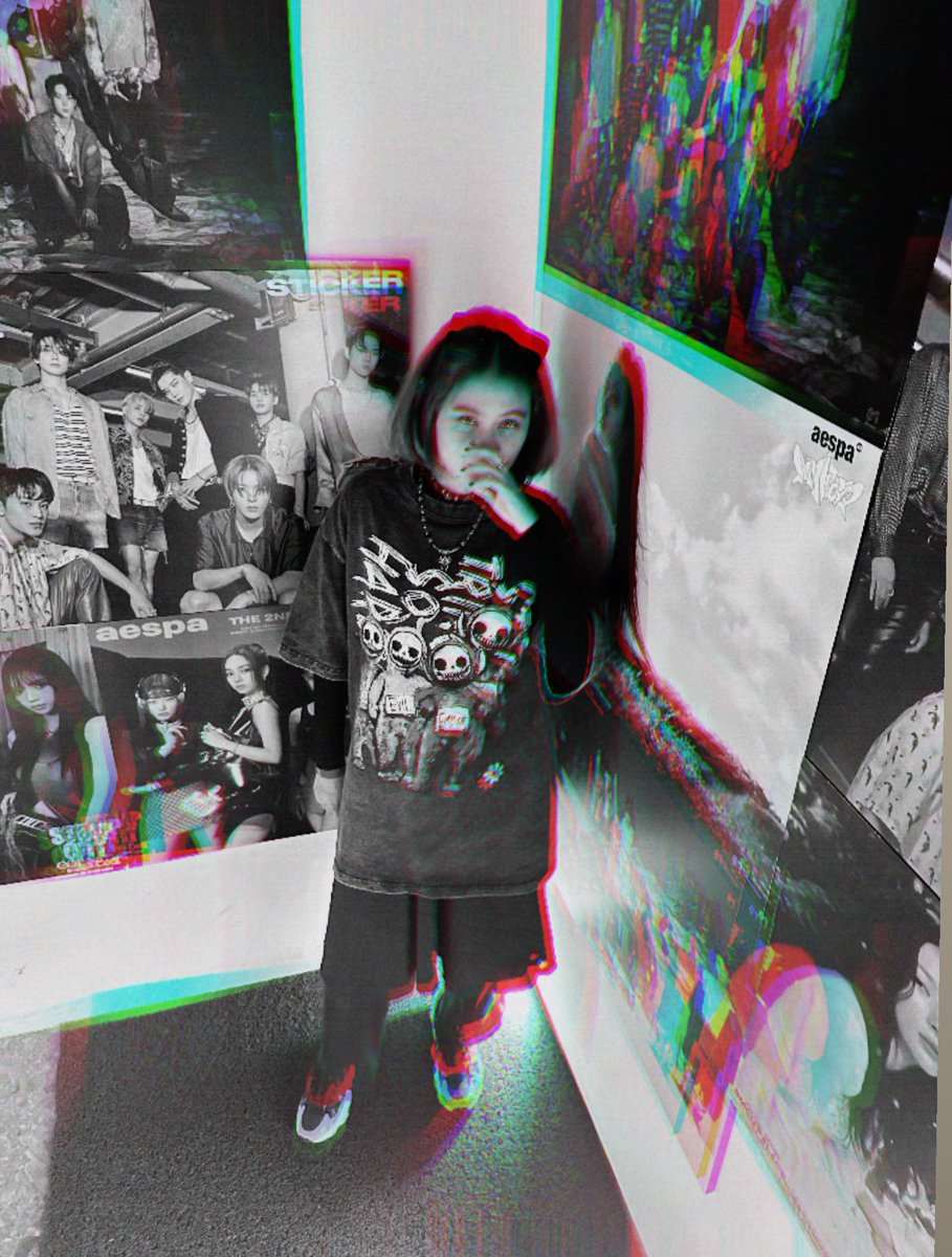 april👽👾🤡🃏 tweet media