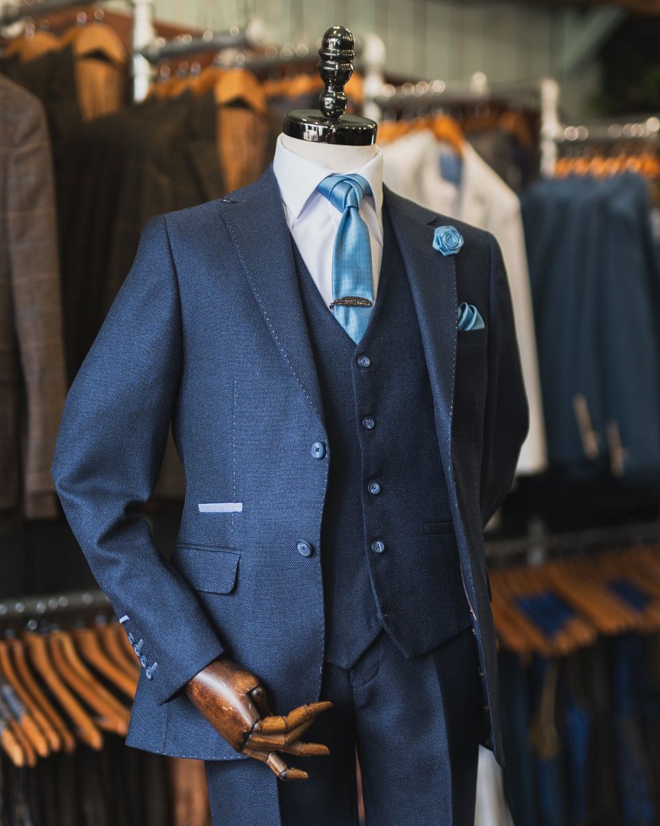 master_debonair's tweet image. 3-piece navy suit – a wardrobe essential for every man. 

Perfect for any occasion, this timeless piece is available in stores and online. Tap the link to shop the look: bit.ly/45jklXt 

#MensFashion #NavySuit #WardrobeEssentials #ClassicMenswear