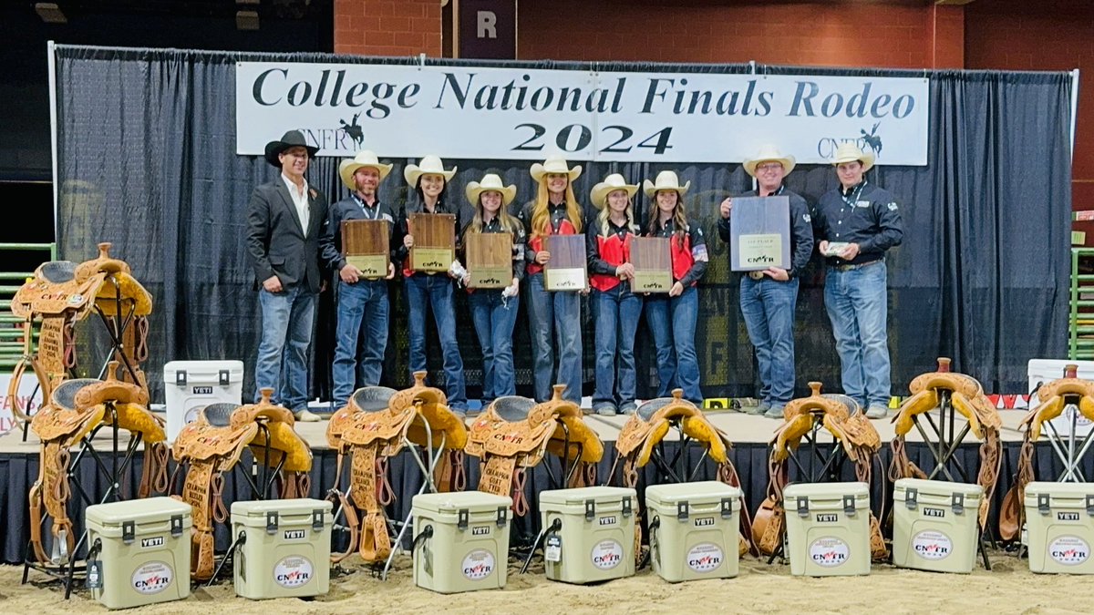bgillilandUWA's tweet photo. What a night! Our Women’s Rodeo Team won their 2nd straight CNFR National Championship! Congrats Ladies and Blayne Saine for his Reserve Championship in Tie-Down Roping. We also had two horse of the year awards! It was so fun and exciting watching the short run tonight. https://t.co/gGfwpLO0aI