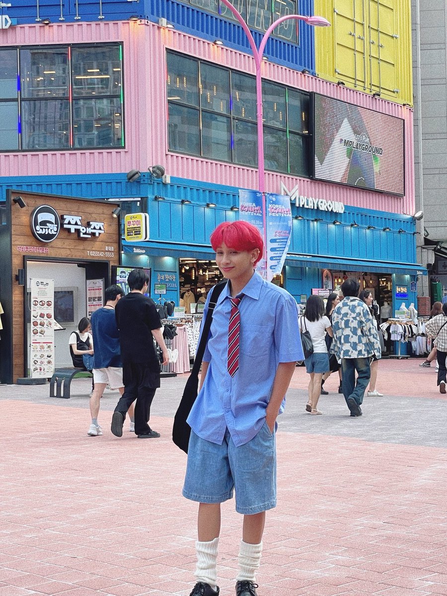 pluus_official's tweet photo. [🦖] 

korea pt. 1 🥤🇰🇷

#PLUUS #AlwaysPLUUS #PLUUSHaro #ZUPdate #everydayPLUUS #SUM https://t.co/KU64geMiUM