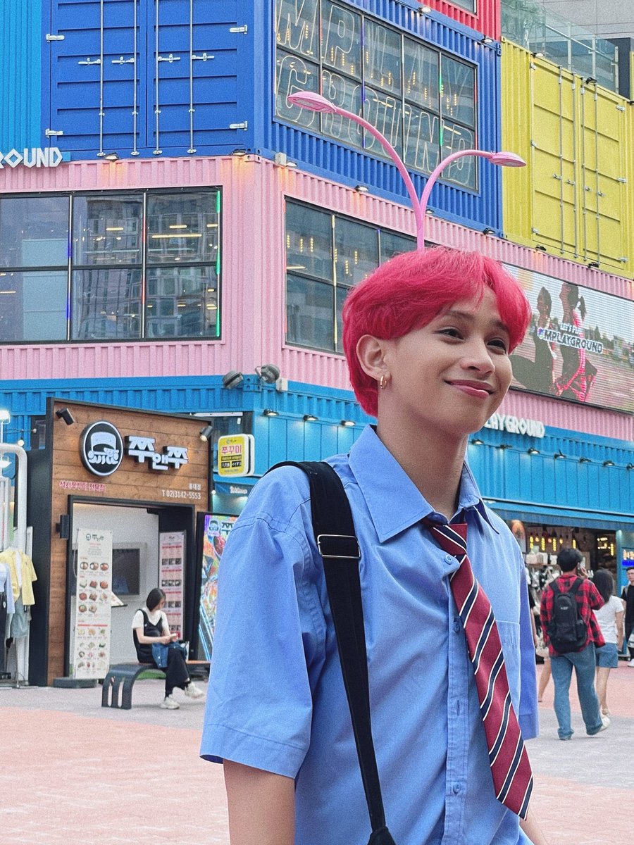 pluus_official's tweet photo. [🦖] 

korea pt. 1 🥤🇰🇷

#PLUUS #AlwaysPLUUS #PLUUSHaro #ZUPdate #everydayPLUUS #SUM https://t.co/KU64geMiUM
