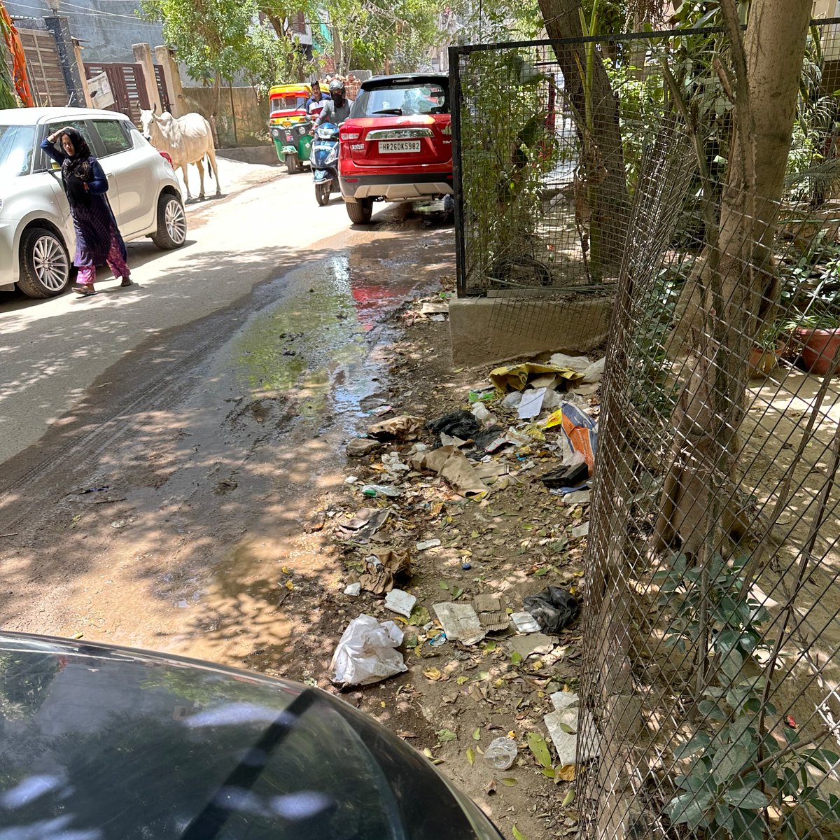 Rhea Handa (@rhea_handa) on Twitter photo “Embark on a journey of luxury living with DLF” — I’ve called every local DLF employee I can find to have this (and more) cleaned but seems like DLF, MCG, & BJP only value certain residents in certain areas 👏
<a href="/dlfcityyfloors/">DLF City Floors In Gurgaon</a> <a href="/mlkhattar/">Manohar Lal</a> <a href="/Rao_InderjitS/">Rao Inderjit Singh</a> <a href="/MunCorpGurugram/">MCG</a> <a href="/cmohry/">CMO Haryana</a> “Embark on a journey of luxury living with DLF” — I’ve called every local DLF employee I can find to have this (and more) cleaned but seems like DLF, MCG, & BJP only value certain residents in certain areas 👏
<a href="/dlfcityyfloors/">DLF City Floors In Gurgaon</a> <a href="/mlkhattar/">Manohar Lal</a> <a href="/Rao_InderjitS/">Rao Inderjit Singh</a> <a href="/MunCorpGurugram/">MCG</a> <a href="/cmohry/">CMO Haryana</a>