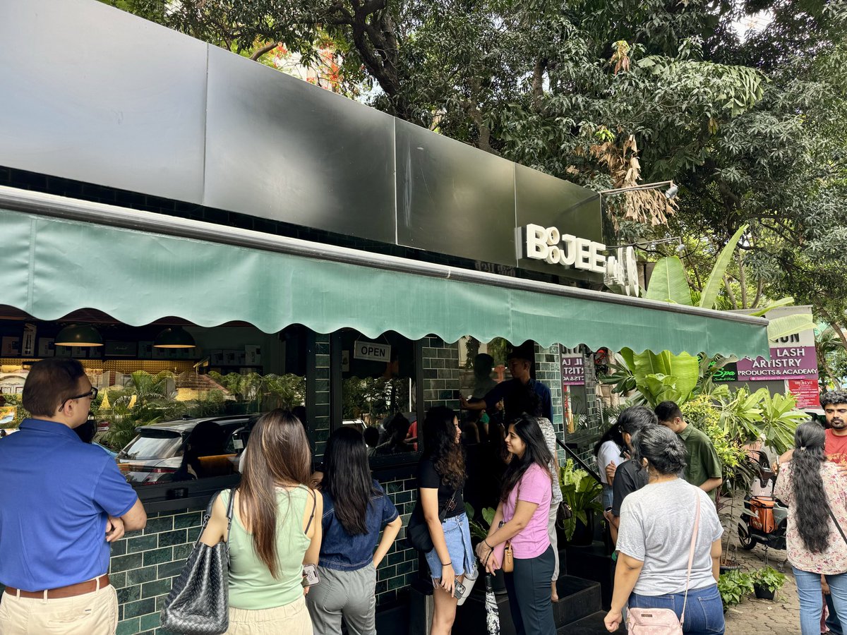 OntheRoadAJ's tweet photo. #Foodie mornings
- Avoiding the line at #BooJee
- Breakfast at #Lovefools 🍳
- Coffee & dessert at #Mokai ☕️🍰
Lots of fun driving around Bandra & Pali Hills -otherwise known as Sundays with @nisheelp!
P.S. which credit card should he use for parking fines?🤦🏻♂️😂 https://t.co/xj7BadFk4C