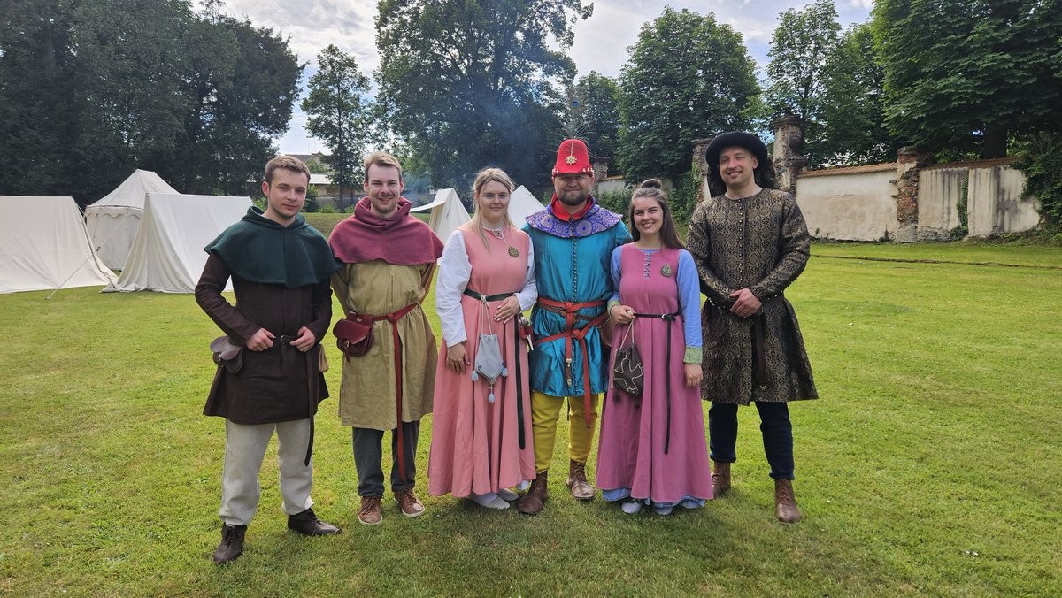 sir_doenny's tweet photo. Quest completed🫡 It was LEGENDARY day and I have to thank my greatest community for help, special guests &amp; all fans who came. New friendships were forged 🍻 Day to remember 4ever ❣️ #Ratty #Community  #MichaelPitthan #KCD

@T0_8I @DrFusselpulli @WarhorseStudios @KingdomComeRPG https://t.co/2Mkl9z54DW