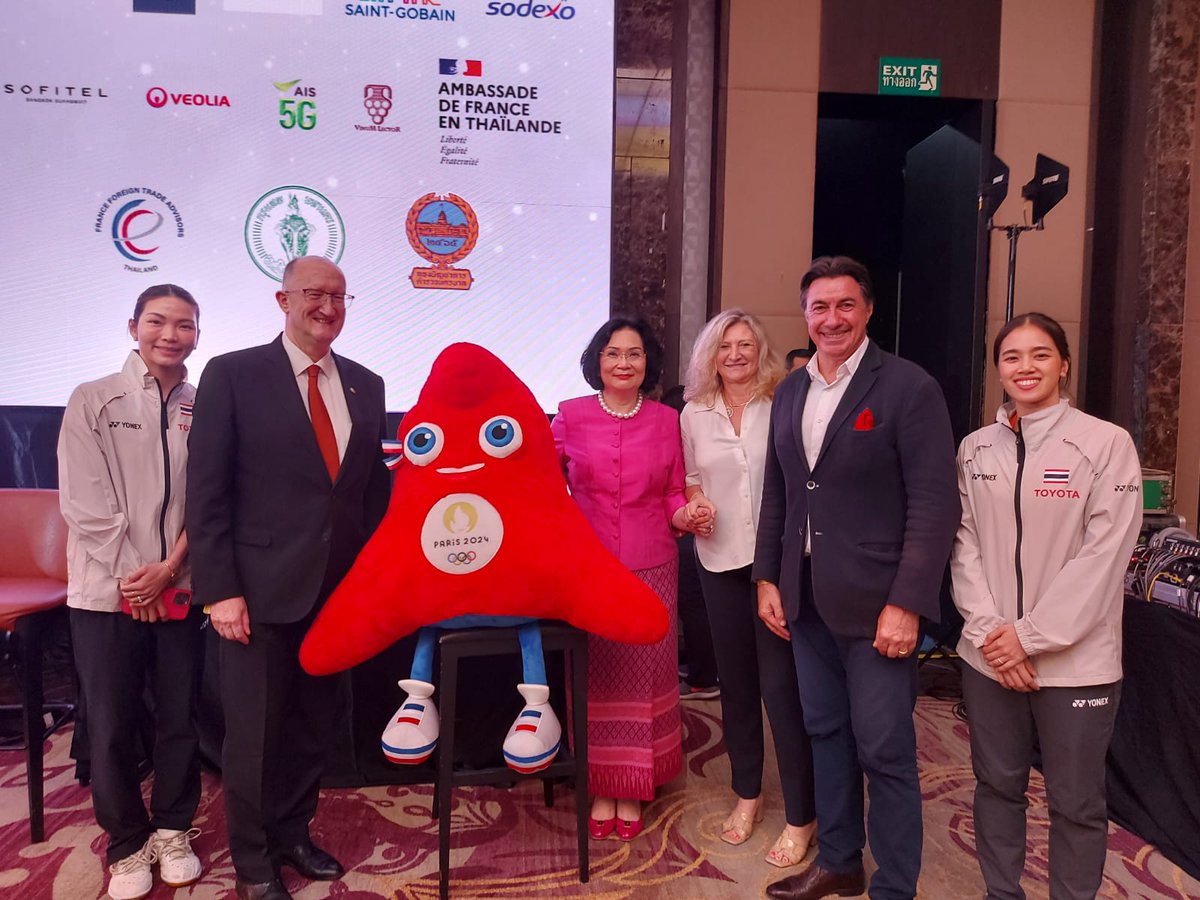 DavidDalyEU's tweet photo. Congrats to @FRenThailande, 🇹🇭 Olympic Cttee,  GovBKK Chadchart &amp; 🇹🇭🇨🇵 business for great w/end of Olympic sports in BKK  despite heat. 🇨🇵🇹🇭 stars of Badminton, Soccer, Sailing, BMX, Break-dancing,  Para-Olympics &amp; more,  inspiring next generation -> 26 July Paris Olympic Games. https://t.co/J8QGqn7kMw