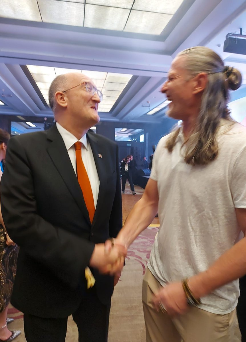 DavidDalyEU's tweet photo. Congrats to @FRenThailande, 🇹🇭 Olympic Cttee,  GovBKK Chadchart &amp; 🇹🇭🇨🇵 business for great w/end of Olympic sports in BKK  despite heat. 🇨🇵🇹🇭 stars of Badminton, Soccer, Sailing, BMX, Break-dancing,  Para-Olympics &amp; more,  inspiring next generation -> 26 July Paris Olympic Games. https://t.co/J8QGqn7kMw