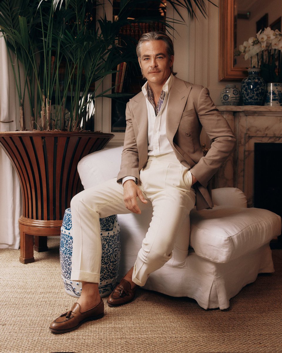 ChrisPine Pic&Gif tweet media