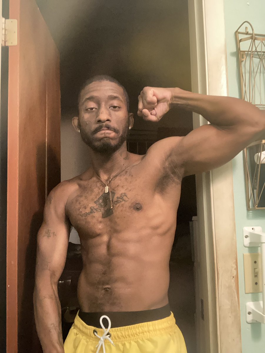 BlackAndSuper's tweet photo. This is 34 💪🏾 https://t.co/BFabkR36p7