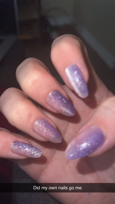 Did my own nails https://t.co/aEyWXfCFp0