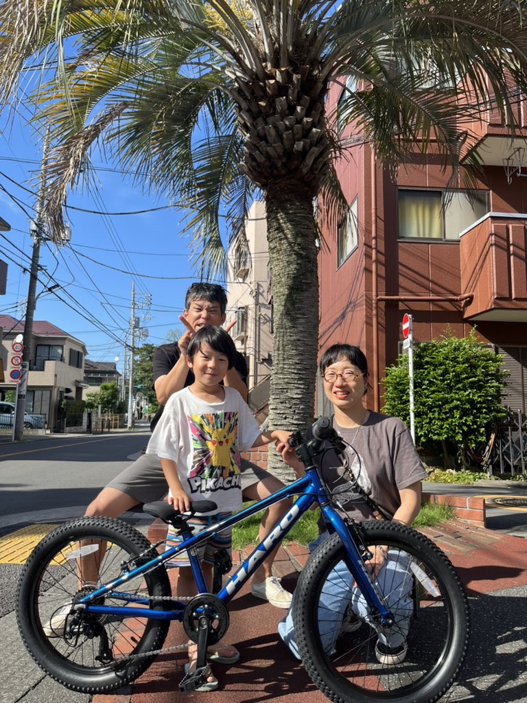 astbikes's tweet image. 小学1年生😍パパとママが大好きな#マウンテンバイク デビュー🎉アメリカブランド#harobikes #flightline 20plus‼️いっぱい乗ってね🩷#ジュニアmtb #キッズバイク #astbikes #astforest #和光 #秩父 #成増 #光が丘公園 #練馬 #板橋