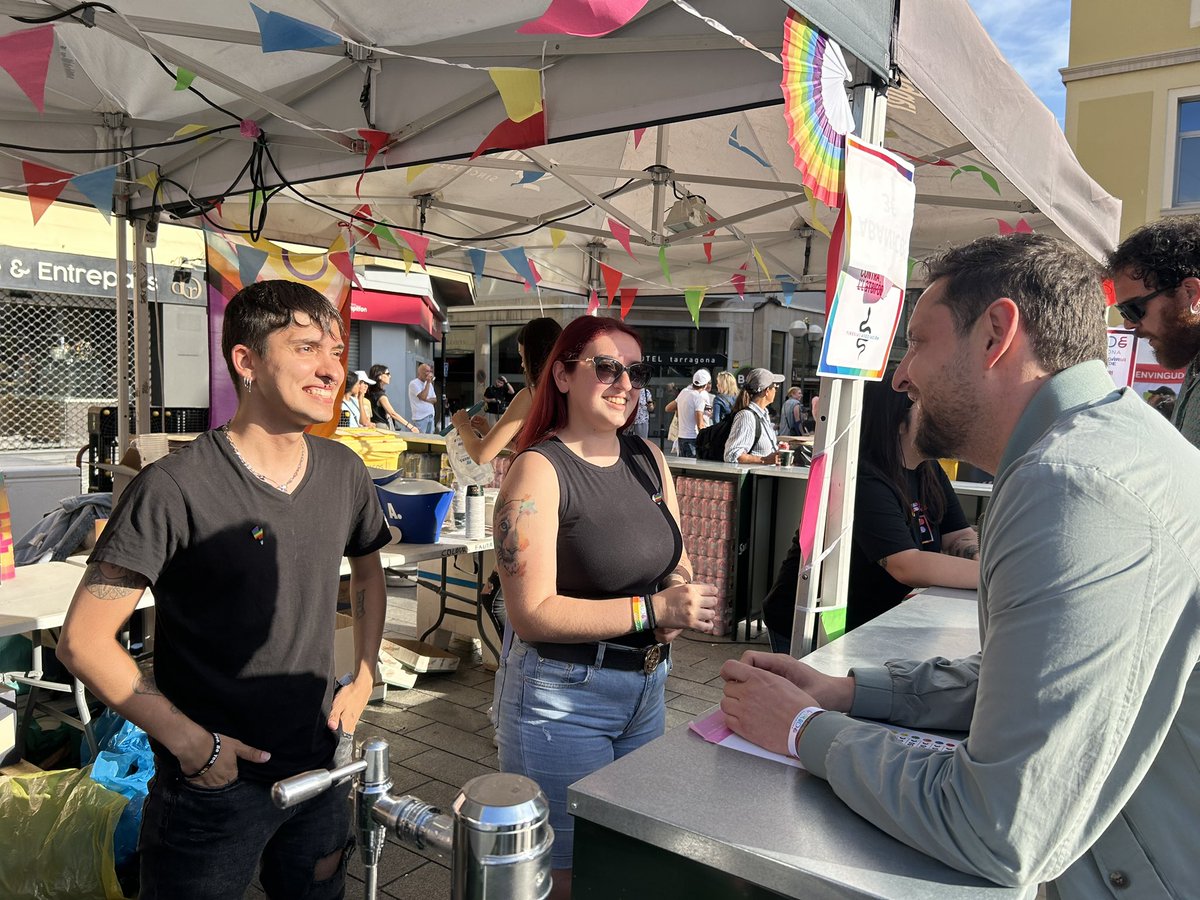 A #Tarragona hem fet història gràcies a totes i tots vosaltres commemorant el Dia Internacional de l’Orgull i defensant els drets i llibertats dels col·lectius LGTBI+ amb el primer Pride Tarragona 🩷❤️🧡💚💛🩵💙💜

🥳 Celebrem la diversitat i la inclusió!