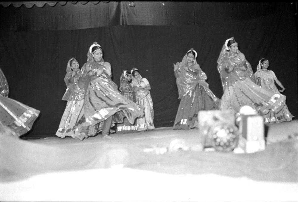 Saarang_IITM's tweet photo. Wow, my dad lore goes crazy. Happy #FathersDay to all dads (and their lore)!

#Saarang #IITMadras #MardiGras #DadLore https://t.co/lE4Xws7Nq2