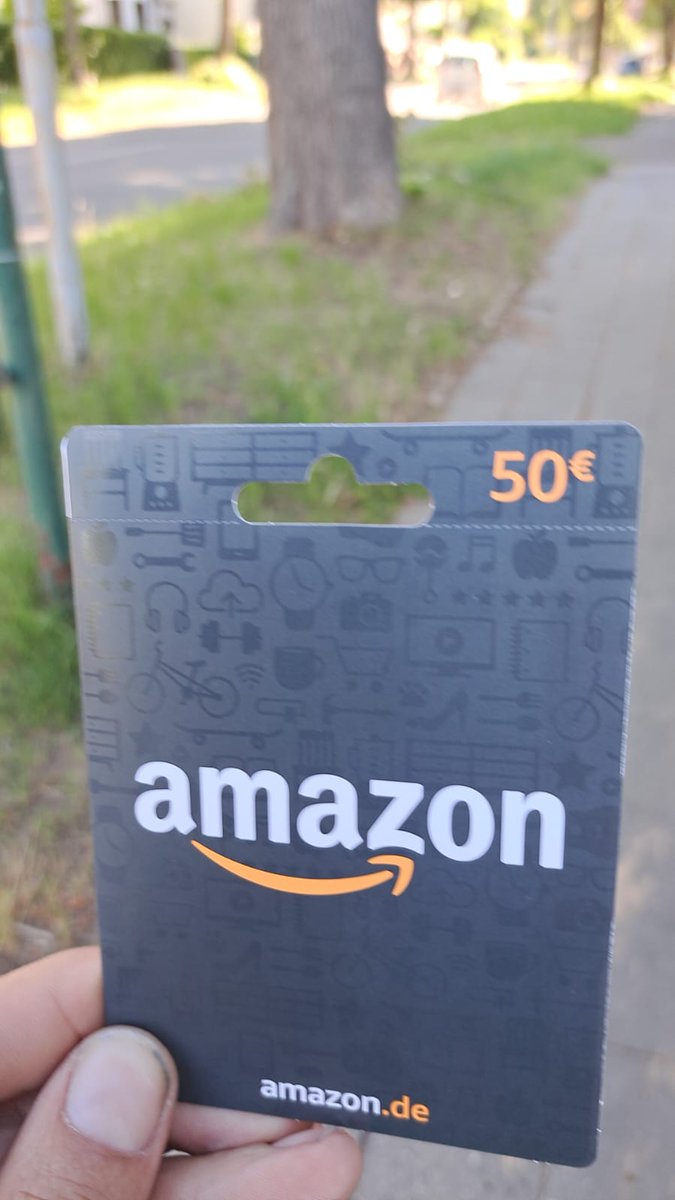 Vanessa_Knox_'s tweet photo. Ach wie herrlich... da wache ich gemütlich auf, trinke meinen Kaffee ☕️ und mein EigentumsSchatz Marcel @Marcel_4577 hoppelt los 🐾🐶🐾🔒
👉 Gutschein für mich holen 🎁❣️
#amazongutschein #sogehörtsichdas #fürmich #soliebeichdas #sehrlöblich
#MissKnoxville👑 😍 https://t.co/LqZdo2cSze