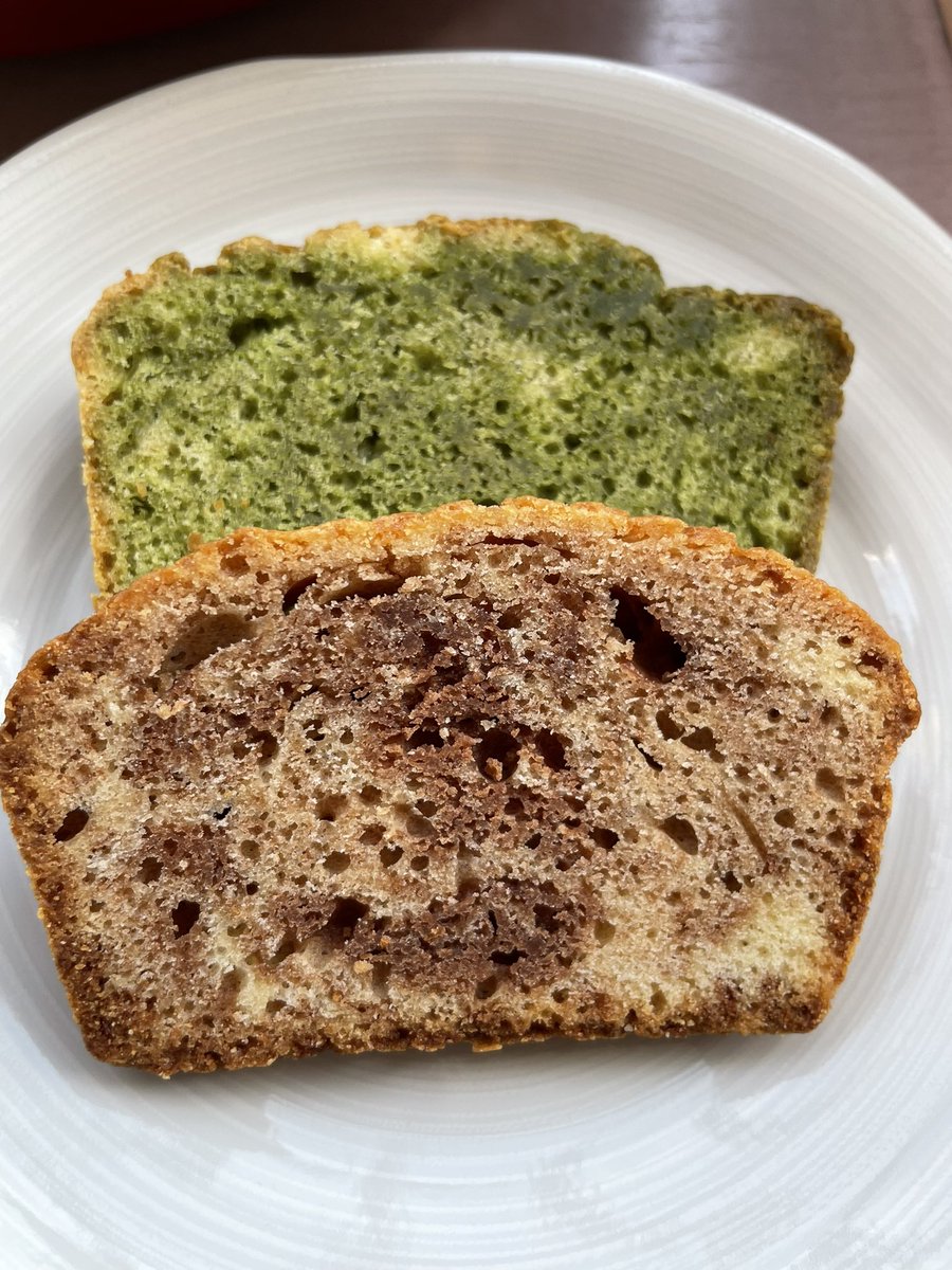 frs_hirakata's tweet photo. #マーブルケーキ
#poundcakes
#marblecakes
#matchacake
#greenteacake
#chocolatecake
#waterbrewedcoffee
#homemadeconfections
#丸久小山園
#パウンドケーキ
#木漏れ日のお茶会
#塾講師飯テロ部
#塾講師喫茶部
#塾講師菓子テロ部
#塾講師スイーツテロ部
#塾講師ぼっちっ茶部
#窓際の水出しコーヒー https://t.co/rX5HpShwYK