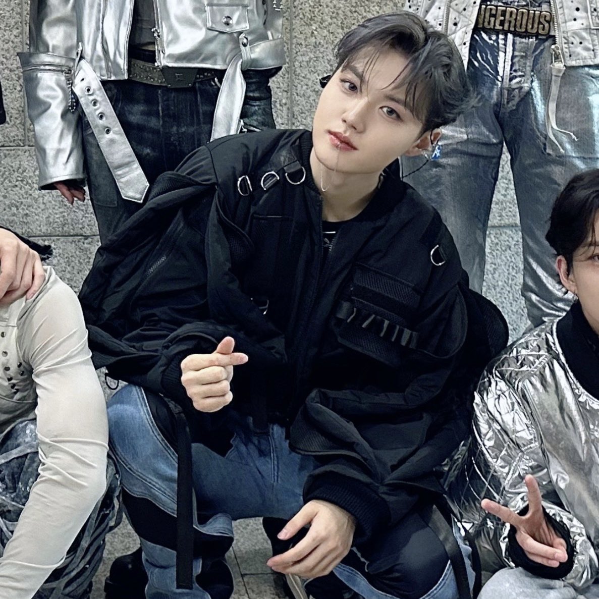 imhphoho's tweet photo. 잘해떠 우리아기킹콩🐰👈🏻🐰👈🏻 https://t.co/N3A3hU6VGJ