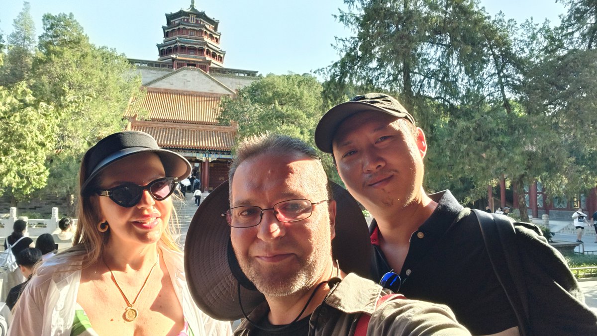 Exploring in every detail the Summer Palace