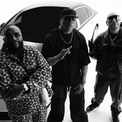 llcooljarchive's tweet photo. #LLCoolJ ��Saturday Night Special” is trending on YouTube Worldwide. https://t.co/ILtkS96fOd