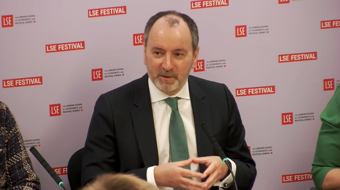 rodriguez_pose's tweet image. Falling into a #DevelopmentTrap drives #discontent. The rise in #Euroscepticism in the #EUelections2024 was fuelled by voters in trapped #regions. 
The geography of #discontent explored by @Ozge_Oner &amp;amp; @jim_blagden at #LSEFestival. lse.ac.uk/Events/LSE-Fes… doi.org/10.1080/001300…