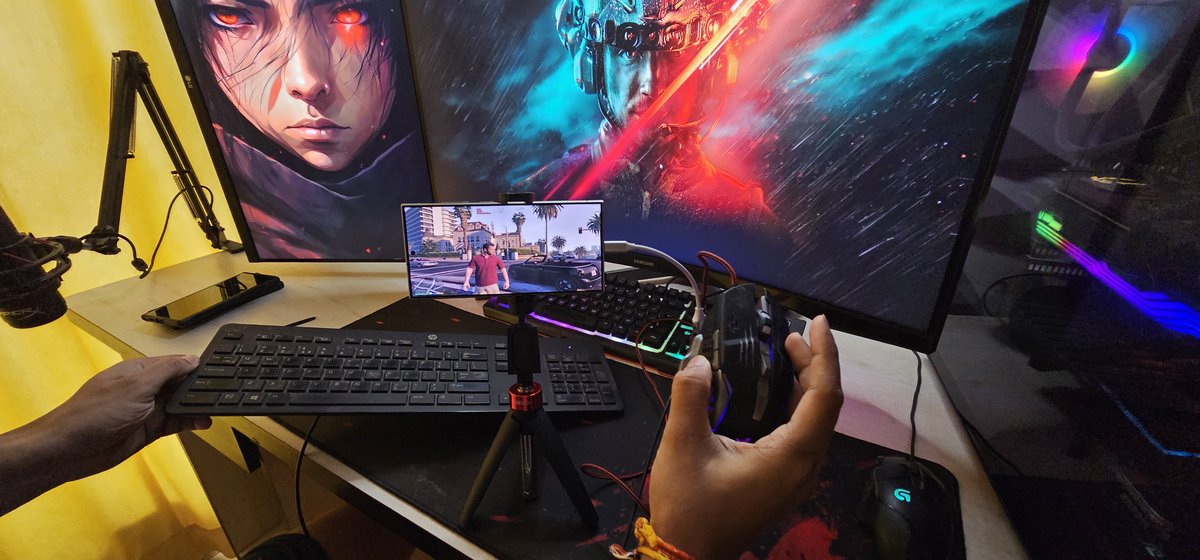 ShubhGamerz's tweet photo. Dammnn dont underestimate your Mobile ( ANDROID )🗿
Played GTA5 for 30+ Mins without crashing on average 35-40fps without Cooler with Keyboard + Mouse..
Excited for Future Mobile Gaming..
Video Droping on YT Soon.
#gta5mobile #GTA5android https://t.co/O8rYeI2PN9