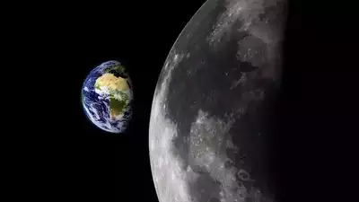 OMRcat's tweet image. The #Moon Is #Distancing From #Earth 
May Weirdly Impact Our #Time
Moon is moving away at a rate of approximately 3.8 cm per year. 
This movement can affect :
1. length of days
2. behavior of tides
3. potential stability of Earth’s rotation
timesofindia.indiatimes.com/etimes/trendin…