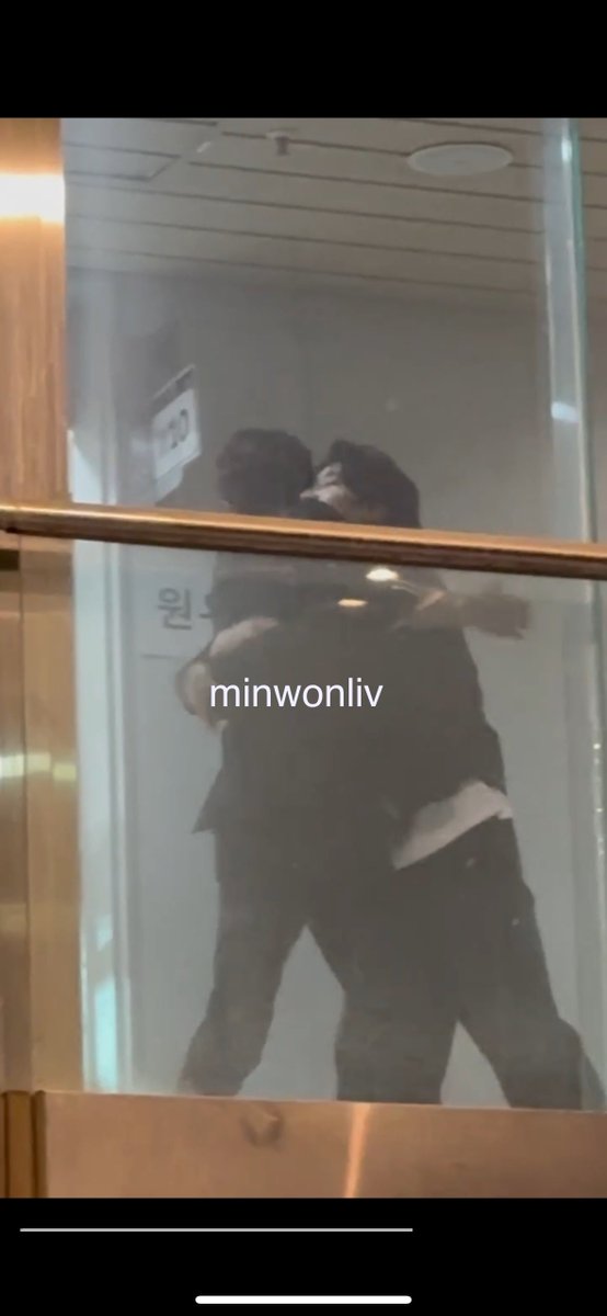 minwonliv tweet picture