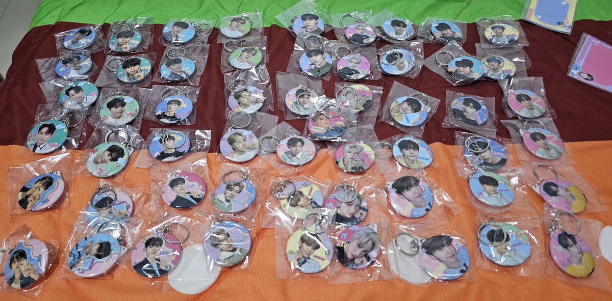 auntlier's tweet photo. packing freebies buat zerose dulu mumpung di jkt wkwk meskipun oktober masih lama tapi takut bgt nanti pas izin tgl segitu gasempet ngaturnya🥲🙏🙏

kalo ada yg minat trade atau mutualan sekalian dari skrg bisa dm/rep aja yagess🫶🏻 details soon ku up di @aniesjjang jelang hari h🩵 https://t.co/wvnqYrrqTv