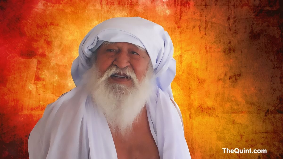dileep_bandikui's tweet photo. 🙏🙏जयगुरुदेव🙏🙏
नवम सरल सब सन छनहीना |
मम भरोस हिय हरष न दीना ||
बाबा जयगुरुदेव संगत बांदीकुई
गुरु समान कोई देव न दूजा
#गुरु_पूजा_में_सबकी_पूजा https://t.co/KcIB5EWU9K