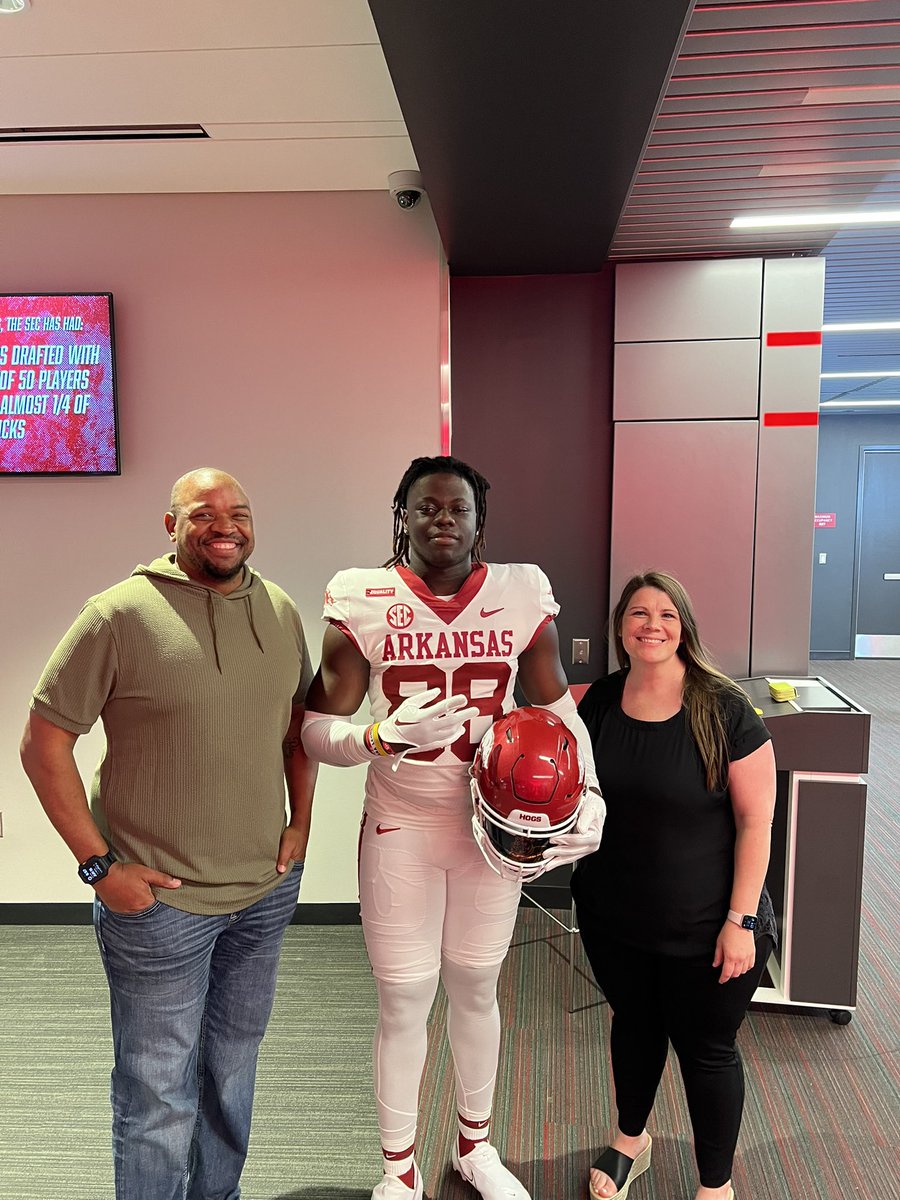 AqecksHQ's tweet photo. A time was had on this hill this weekend! #WPS #OnceARazorbackAlwaysARazorback https://t.co/4Ki4cpDFMH
